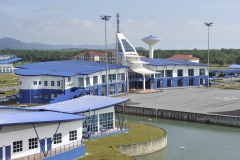 Marine Base Kuching | Profile - <a href="http://lysaght2.iweb.my/my/en/products-and-solutions/roofing-and-walling/concealed-fix/lysaght-360-seam/">360 Seam</a> & <a href="http://lysaght2.iweb.my/my/en/products-and-solutions/roofing-and-walling/pierce-fix/lysaght-trimdek/">Trimdek</a>
